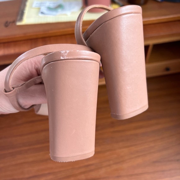 & Other Stories Block Heel Nude Sandals - Picture 3 of 4